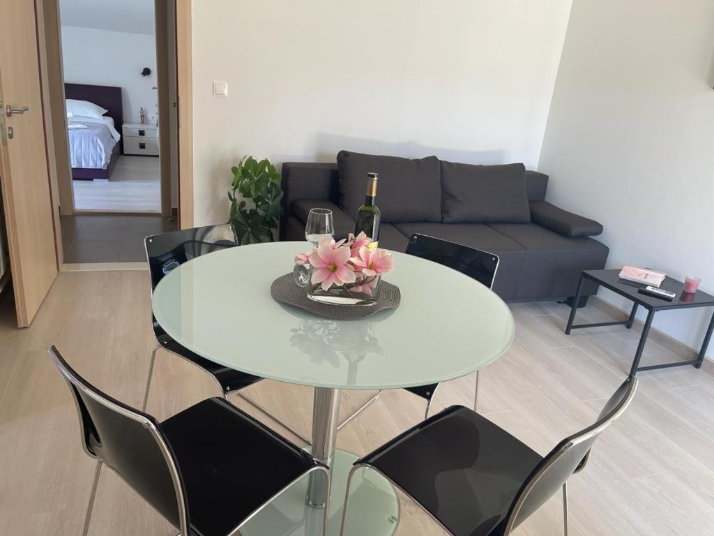 Villa Jadranka Apartments Tučepi Zewnętrze zdjęcie