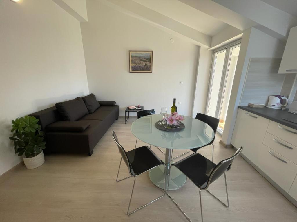 Villa Jadranka Apartments Tučepi Zewnętrze zdjęcie